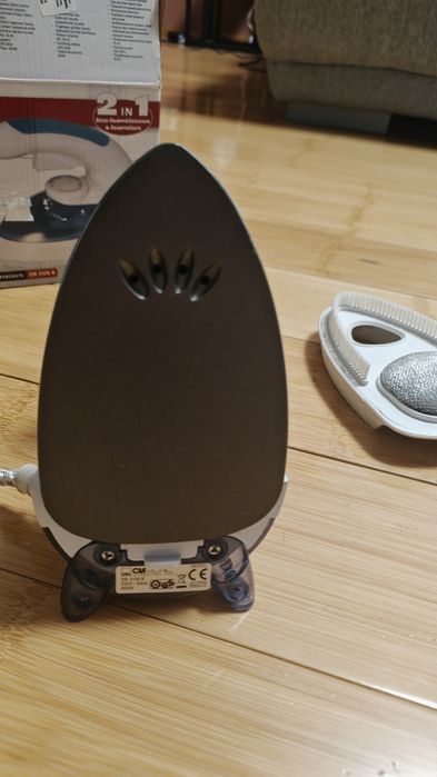 Fier de calcat cu aburi de voiaj