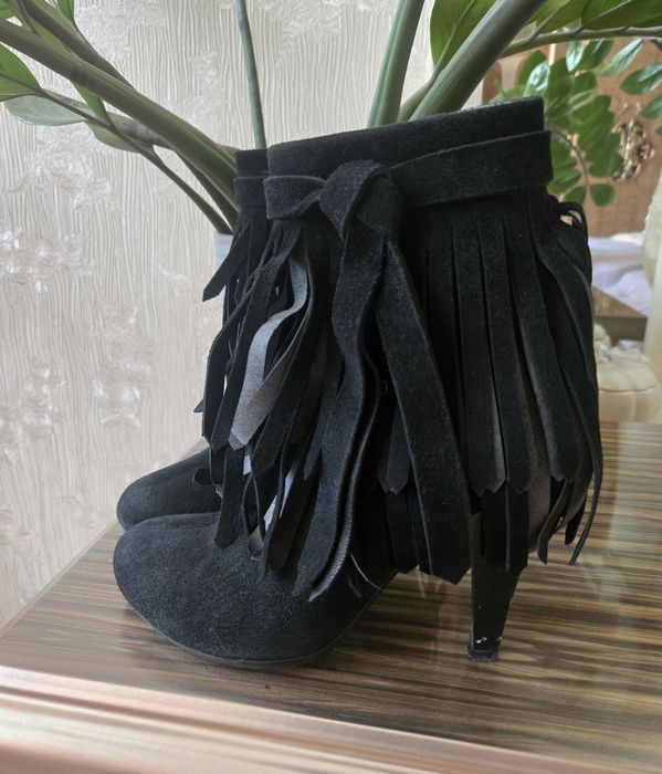 Продам обувь,натуральная замша.