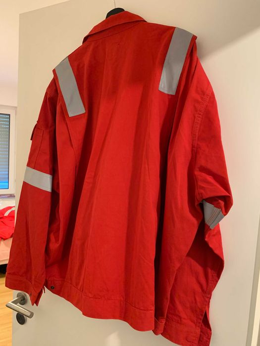 Geaca antifoc  roșie RED WING Marimea 4XL