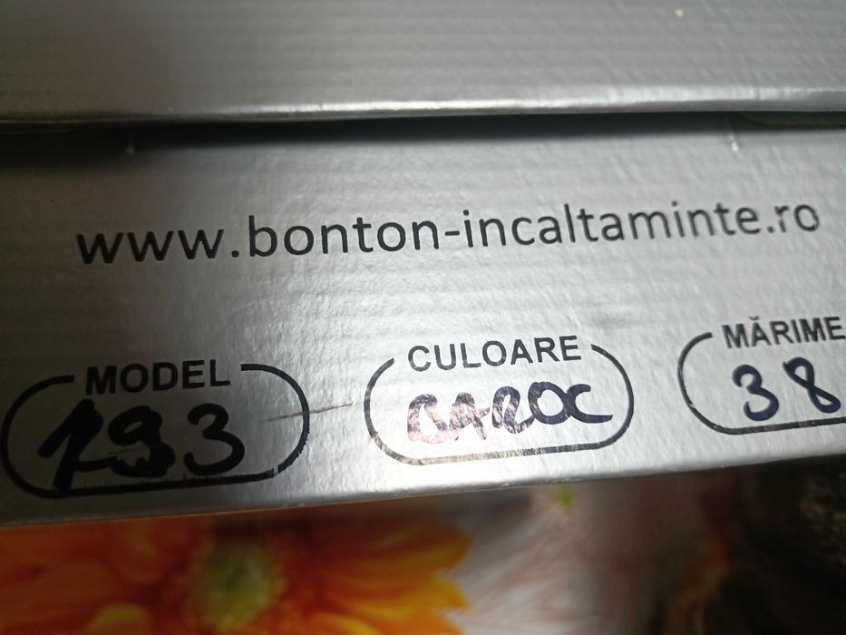 Vând pantofi dama  din piele, eleganți