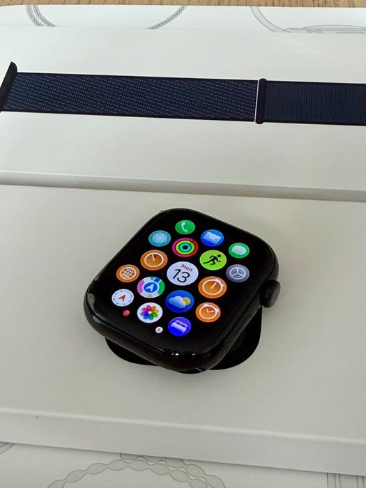 Apple Watch 10 Jet Black 46mm в гаранция