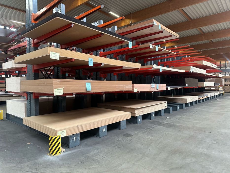 Rafturi cantilever qqwew