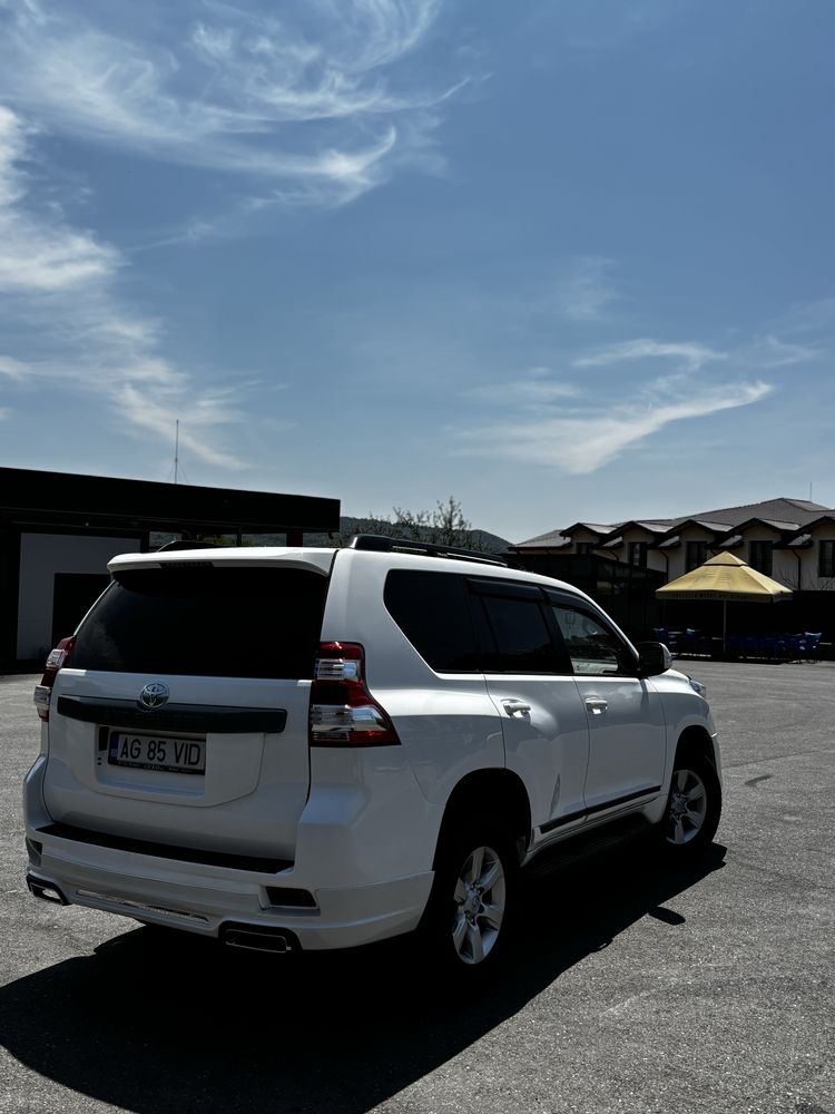 Toyota land cruiser