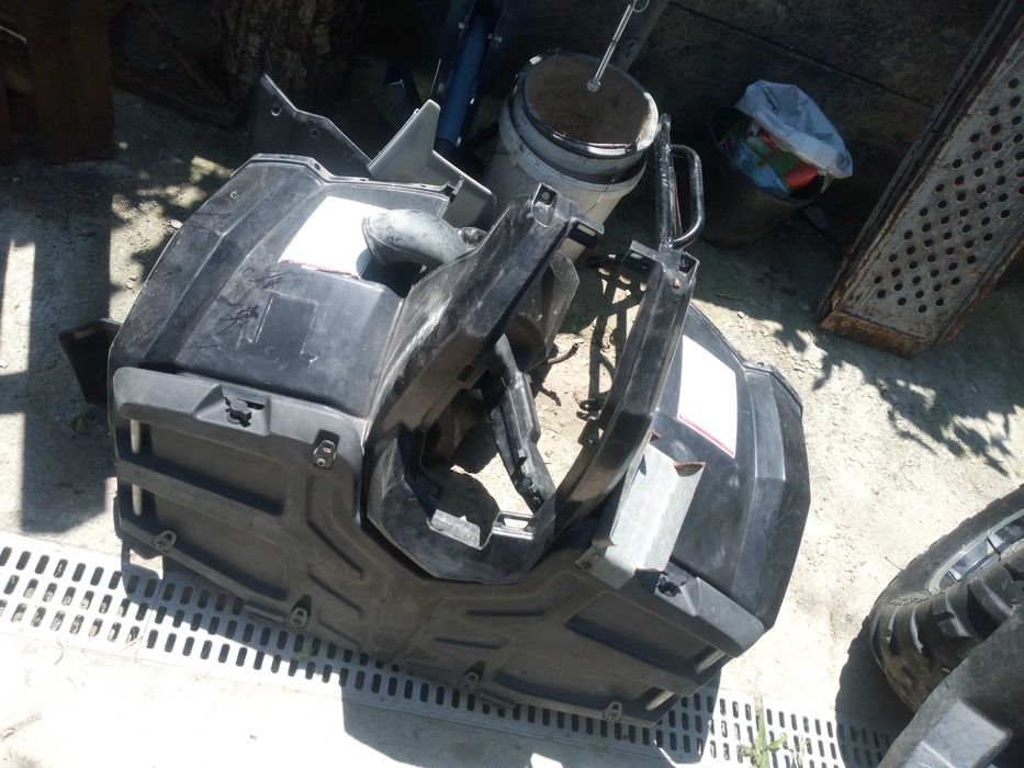 Dezmembrez polaris hawkeye 300/400