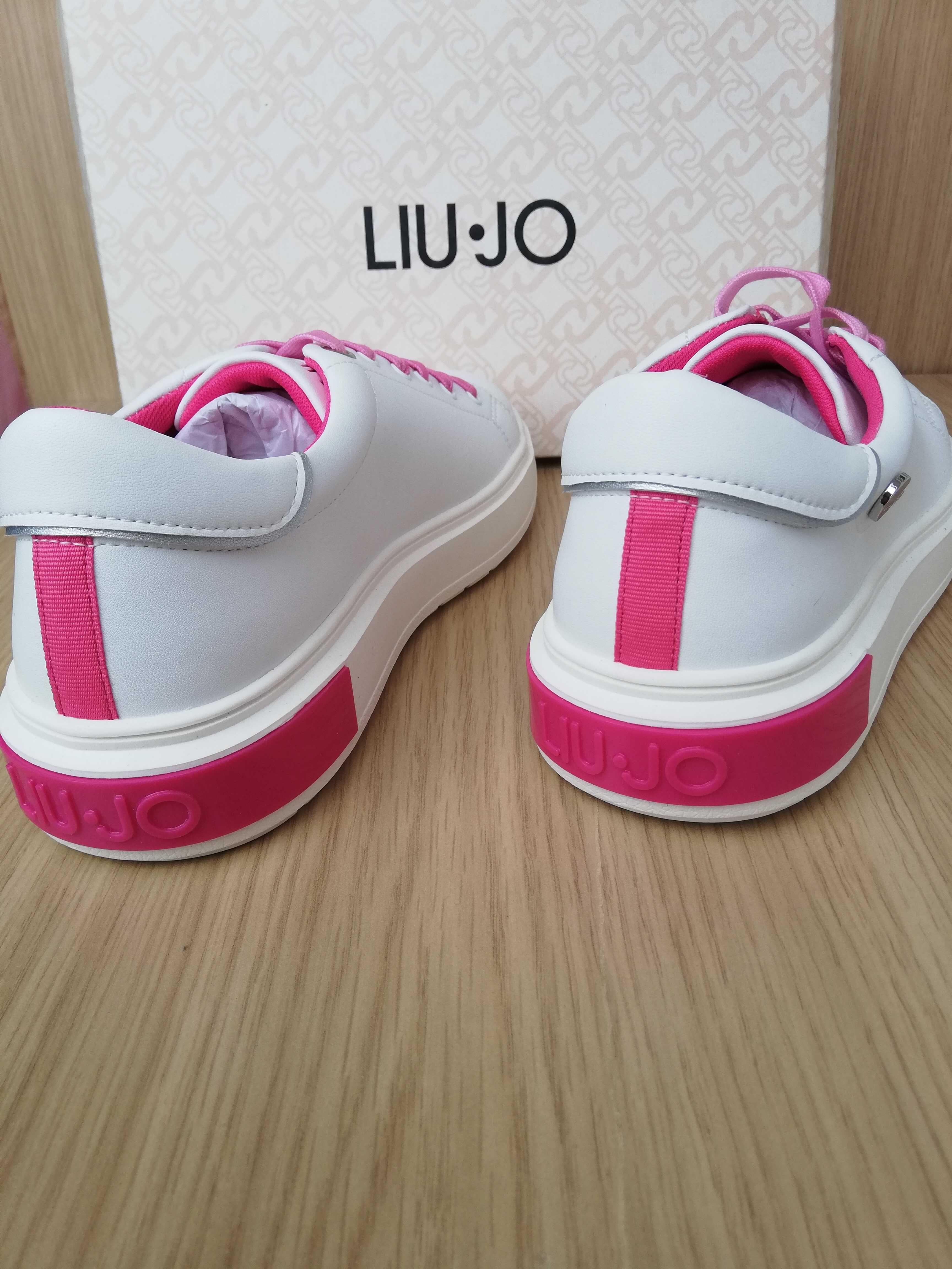 Нови сникърси Liu Jo