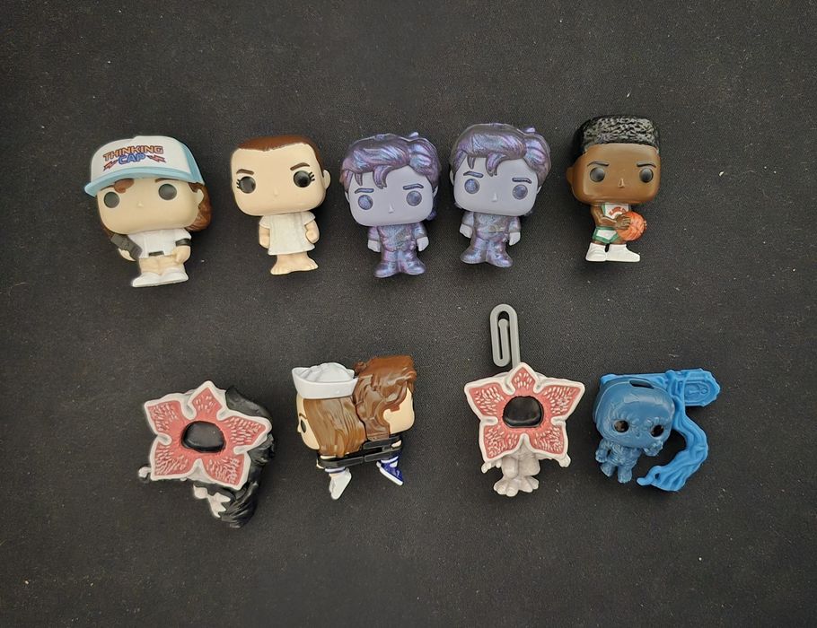 Фигурки stranger things из киндер joy