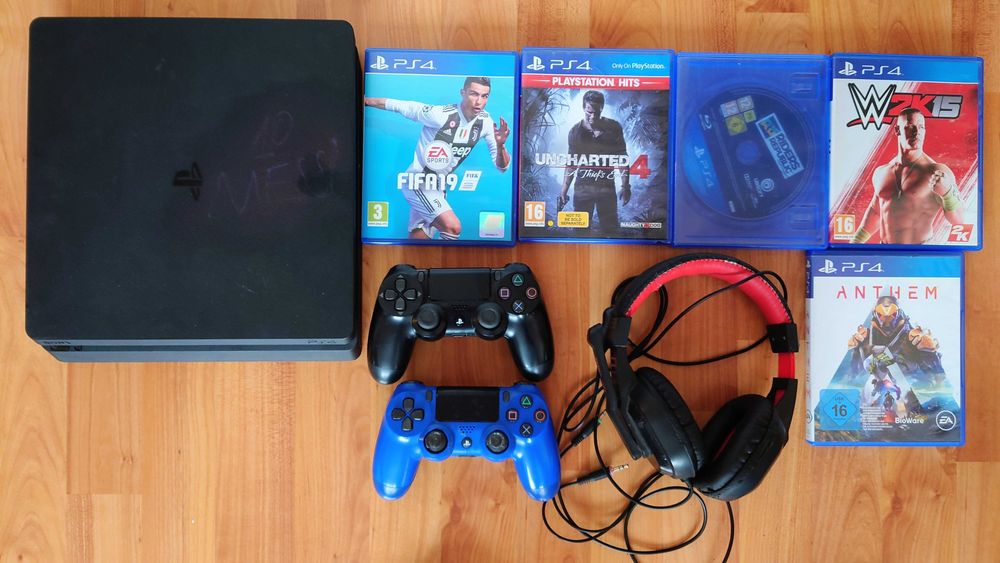 [ PS4 > PlayStation 4 Slim с 2 джойстика и 5 игри и слушалки