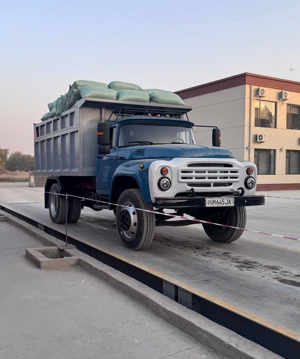 Zil 130 selxoz sotiladi