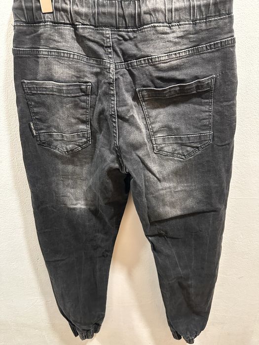 2 perechi de blugi cropp jogger albastru si negru