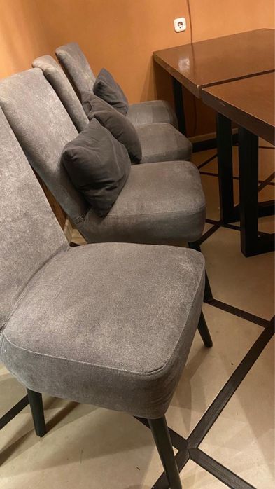 Продаётся мягкий стул и Льдогенератор