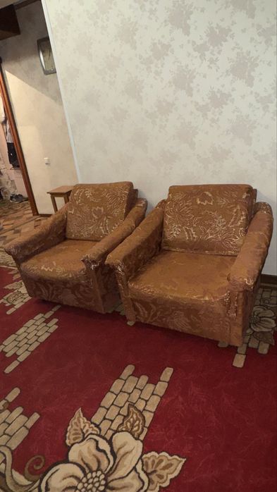 Продам кресла 2 шт. для перетяжки или дачи