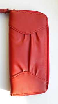 Красный кошелек новый