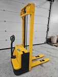 Liza/Transpalet electric cu catarg 1.0 to/ 3.7 m