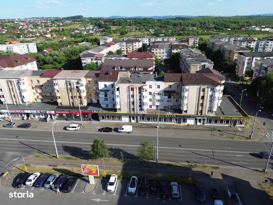 Spațiu Comercial de Vânzare 780 mp utili - Vitrină 63 m - Locație buna