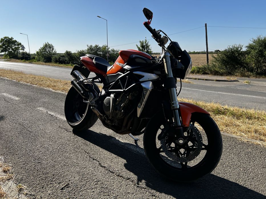 MV Agusta Brutale 910