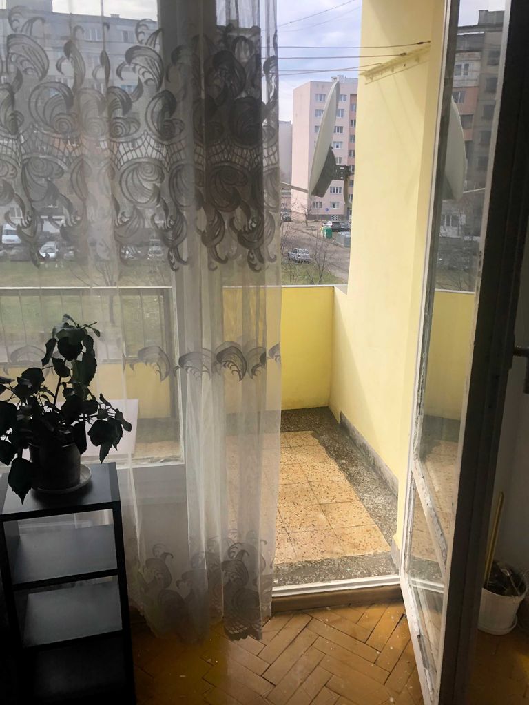 Дава се под наем Двустаен апартамент в Перник, Изток - 67 кв.м за 306 € - Снимка #5