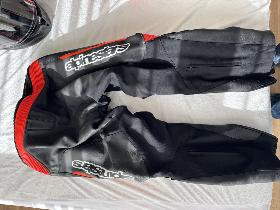 Кожен екип Alpinestars Atem V4 2PC