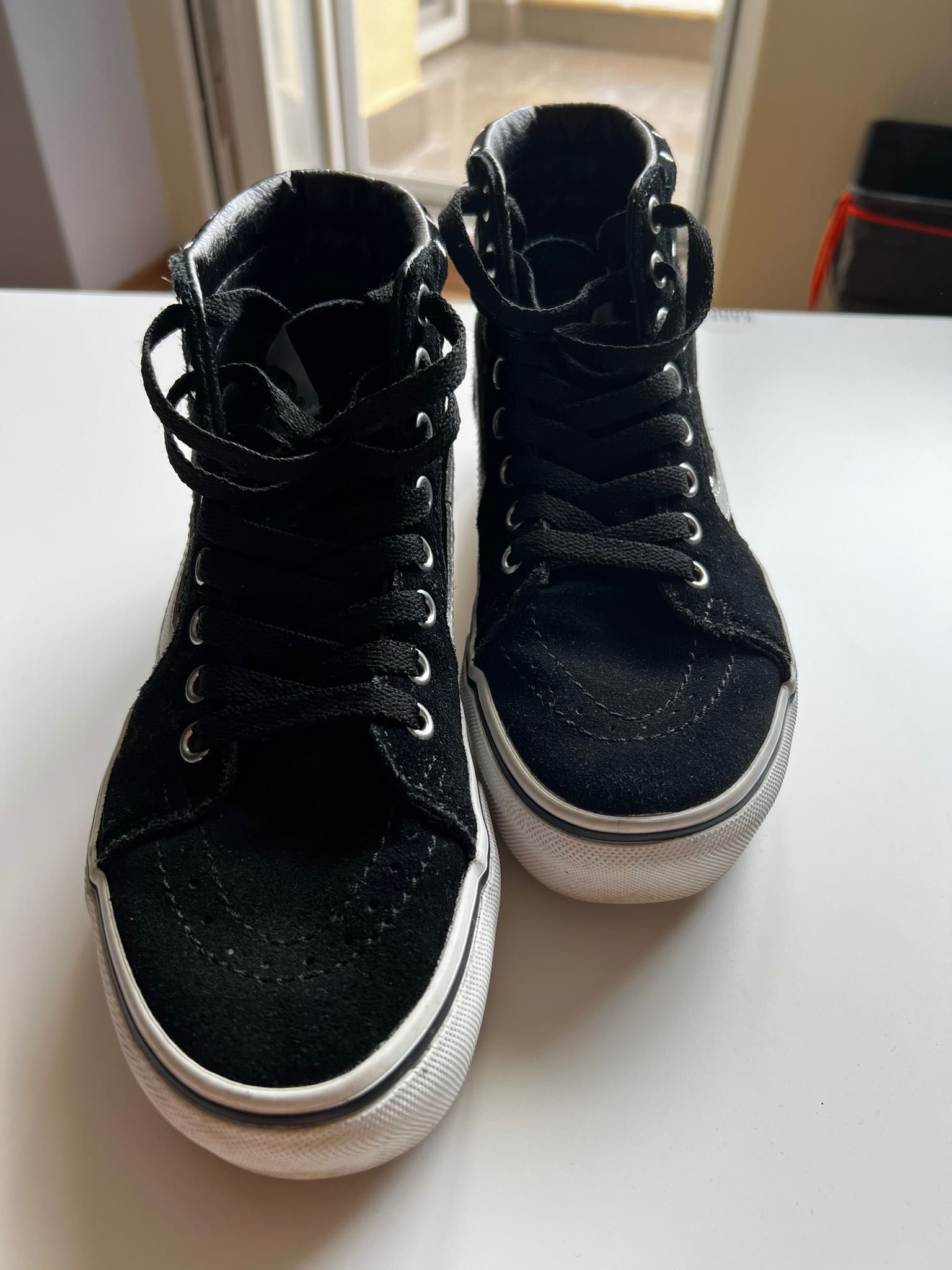 Дамски кецове Vans, черно със сребърни точки 36.5