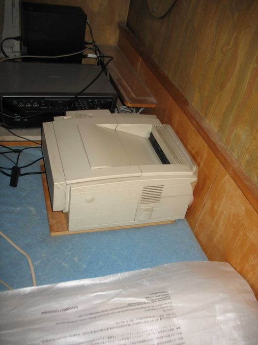 HP LaserJet 6P (нова глава) + монитор LG Flatron L206WU – 40 лв