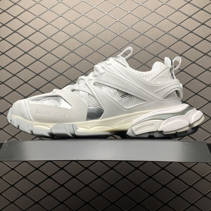 Balenciaga track
