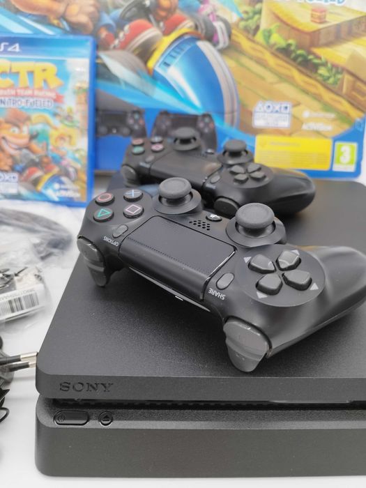 [ps4] Пълен Комплект SLIM 1TВ с два контролера + Игра Crash Team
