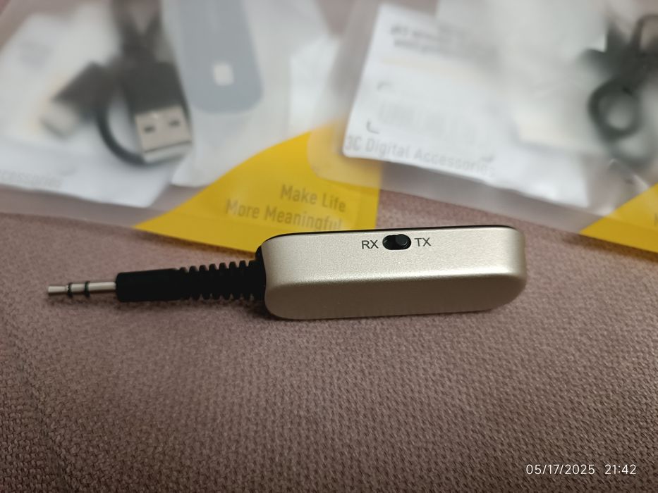 Adaptor audio Bluetooth 5.3 la jack 3.5mm baterie interna si USB-C
