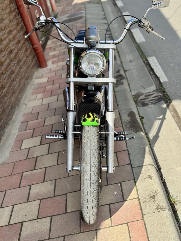 Suzuki Intruder VS700
