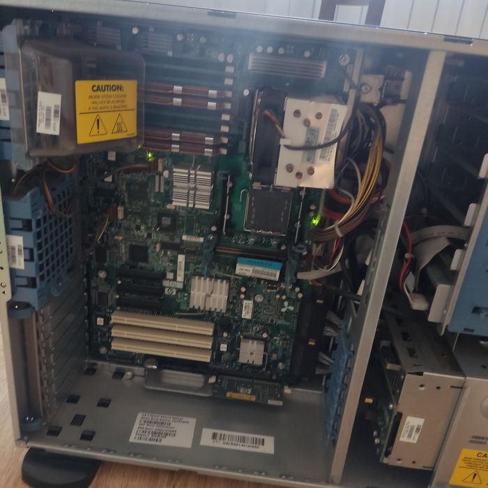 Серверный компьютер