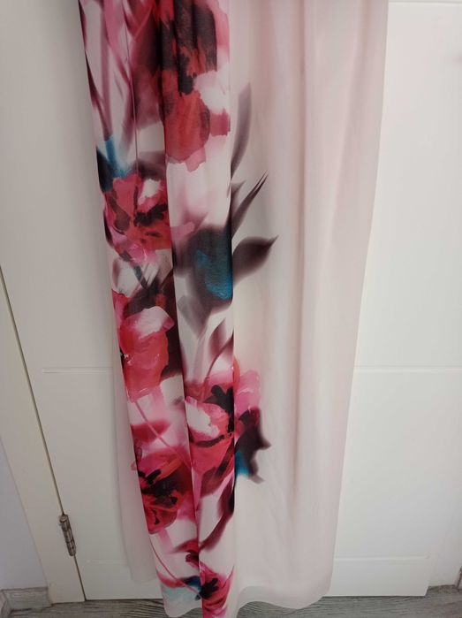 Нова дълга оф. рокля от Англия с цветя EU 38, UK10