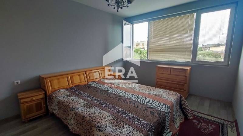 ЕРА ИмотиТе предлага под наем цялостно обзаведен Тристаен Тухлен апарт