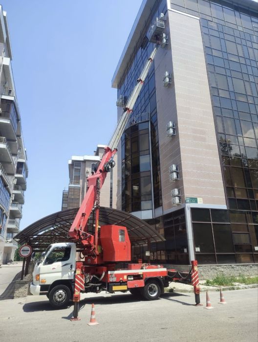 -Аренда автовышки АГП Кобра услуги автовышки недорого