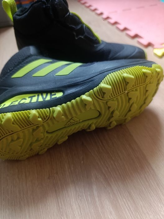 Боти Адидас 33н черни. и 36н черно и електриково