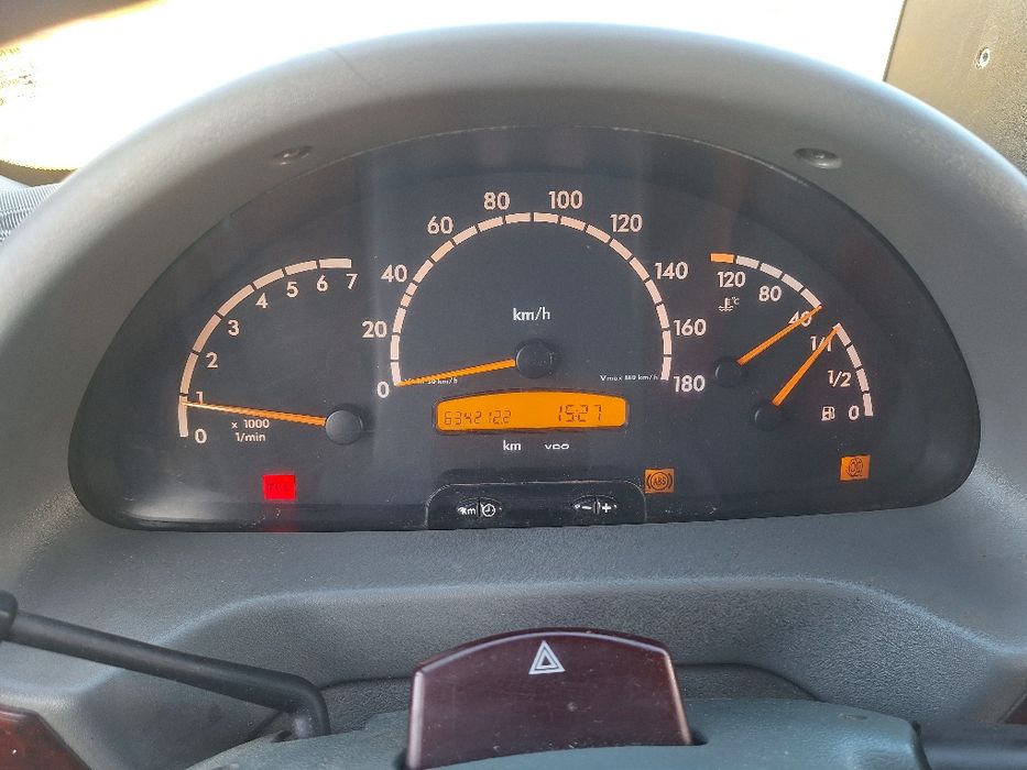 Autoplatforma Mercedes Sprinter 2.2