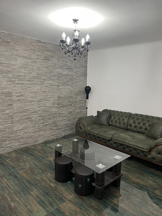 Proprietar. Vand urgent 2 case in Domeni