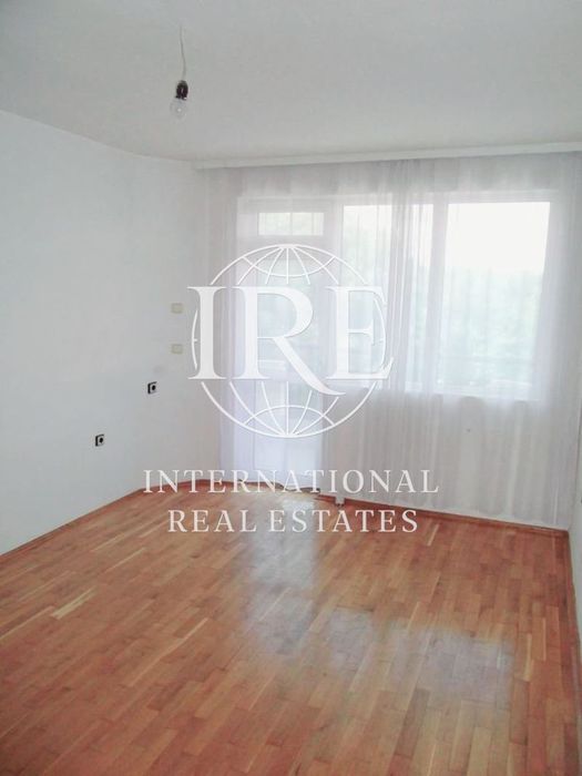 Продава се Четиристаен апартамент в Варна, Аспарухово - 108 кв.м за 1574 €/кв.м - Снимка #7