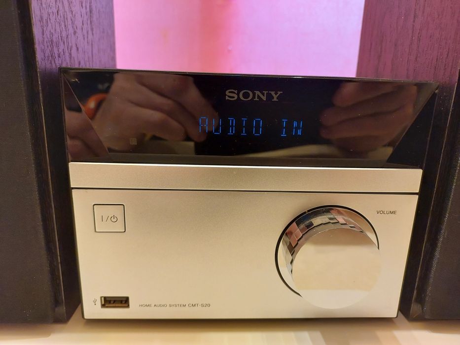 Sistem Sony HCD-S20. CD-PlayerMP3, tunerFM, RDS,USB.Perfect funcțional