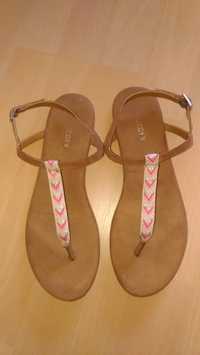 Vând sandale H&M