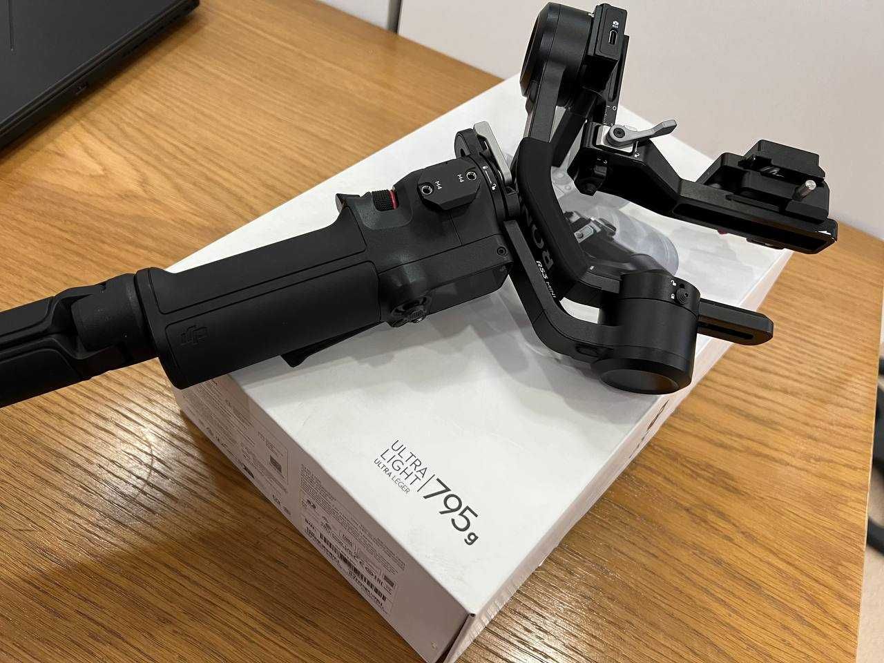 Sony ZV-E10 Видеокамера
