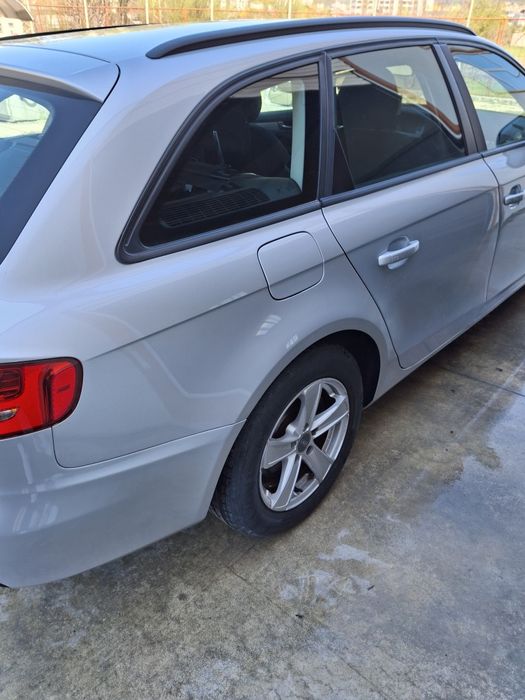 Ауди А4 2.0кубика