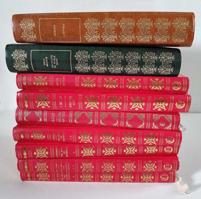 Prietenii cartii (lb. engleza si franceza, 9 volume)
