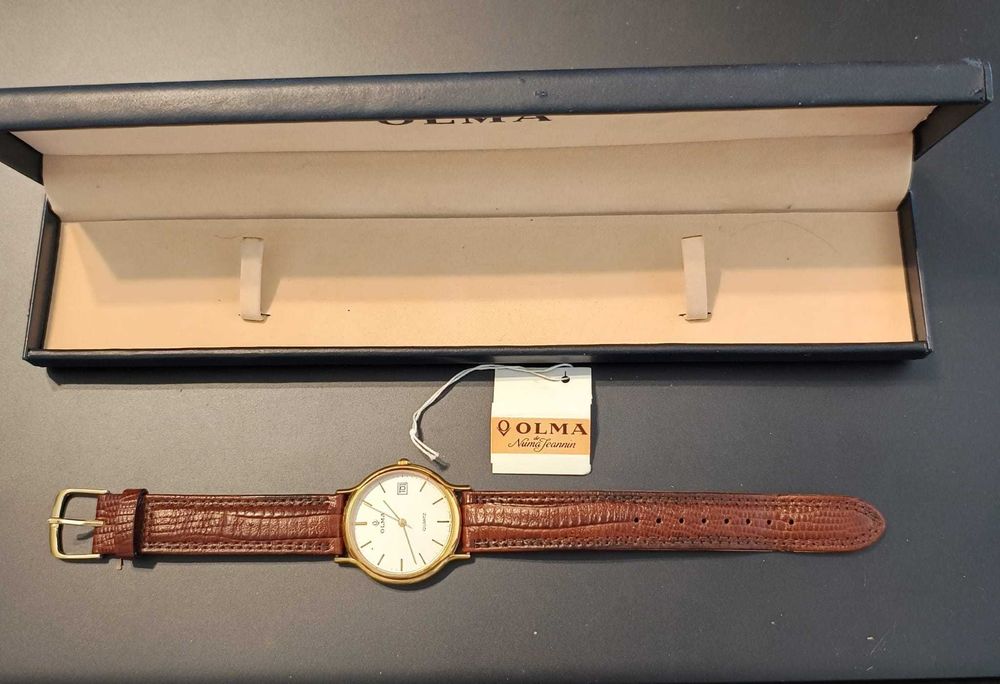 Ceas Olma, Elveția, placat cu aur.