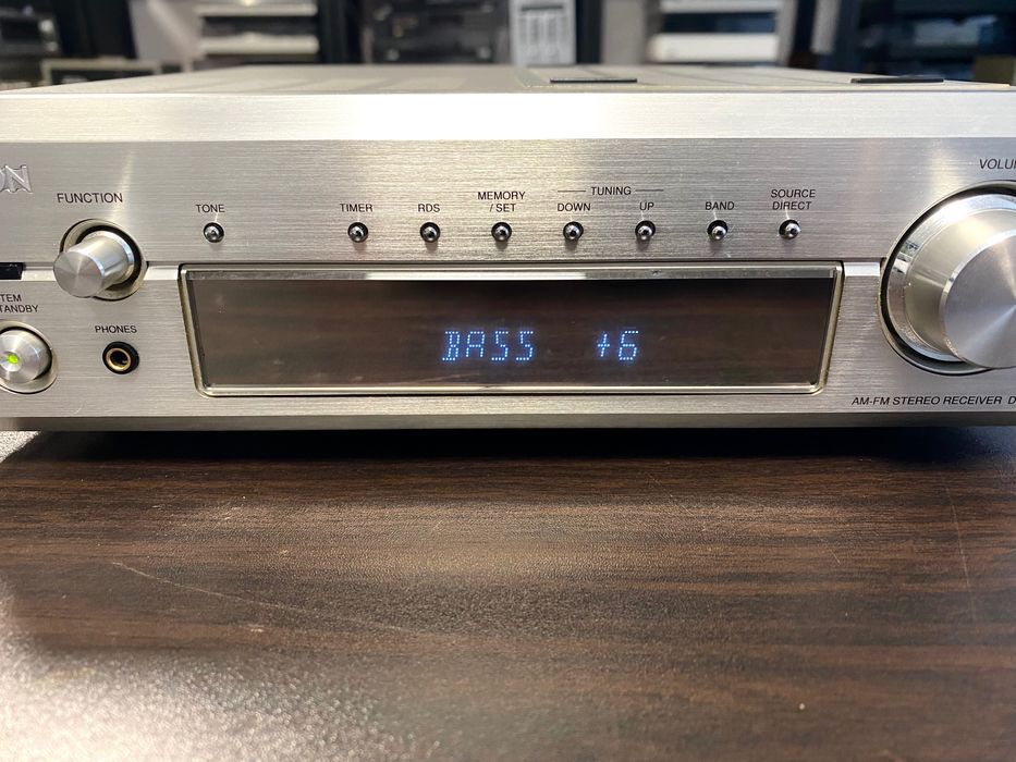 Усилвател с тунер Denon