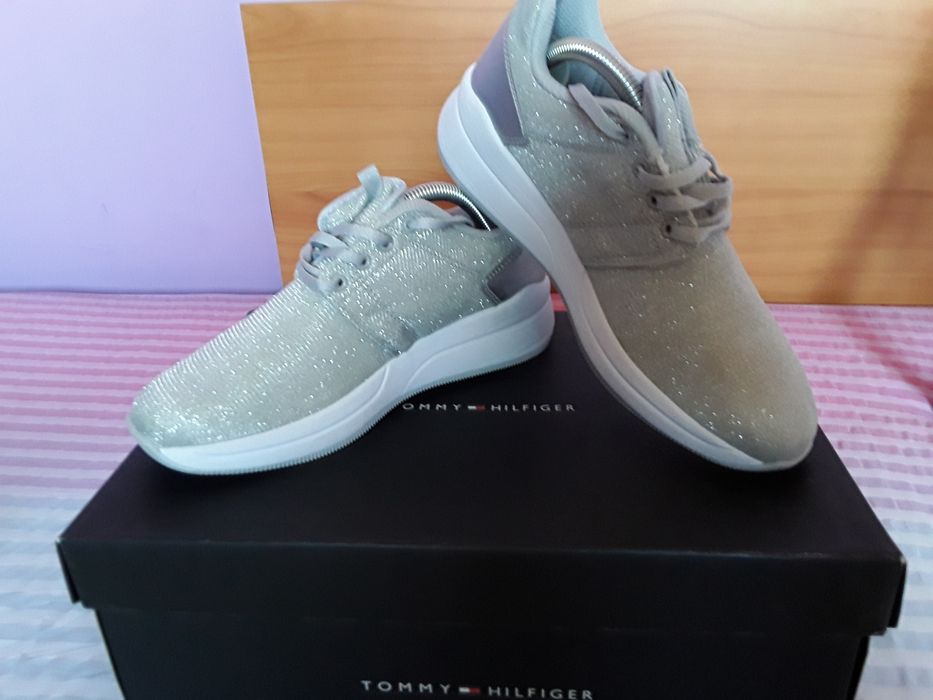 Vând Adidași Damă Loto Mărimea 38 Italia