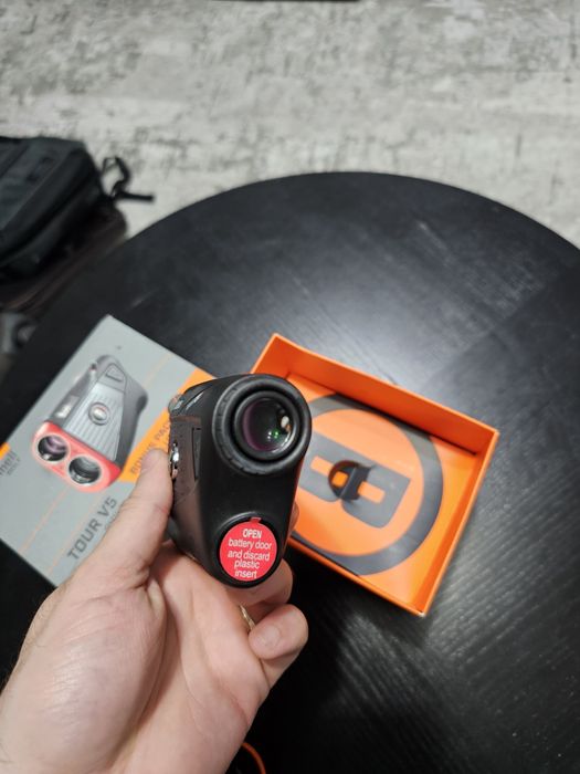 Bushnell Tour V5 Shift – Rangefinder Golf, Nou, Sigilat + Husă