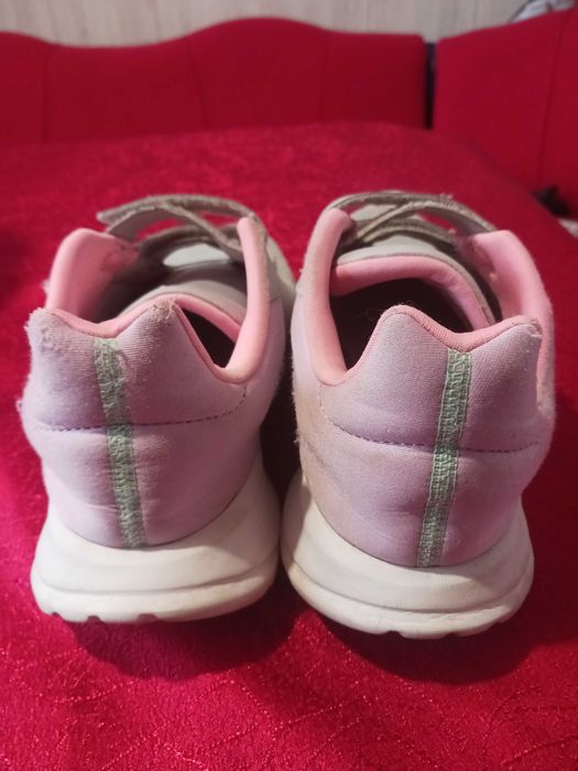 Маратонки Adidas 382/3