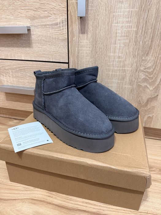 UGG cizmee griii