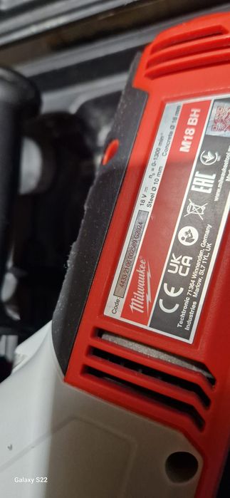 Milwaukee rotopercutor pe acumulator,curent