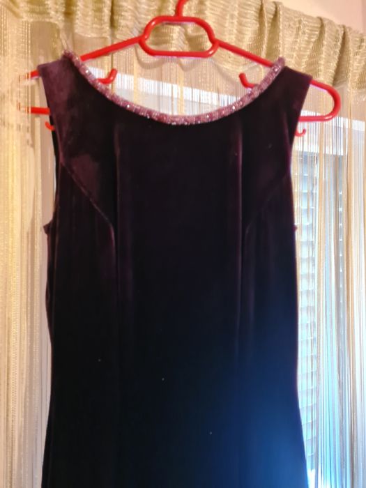 Vând rochie catifea lunga