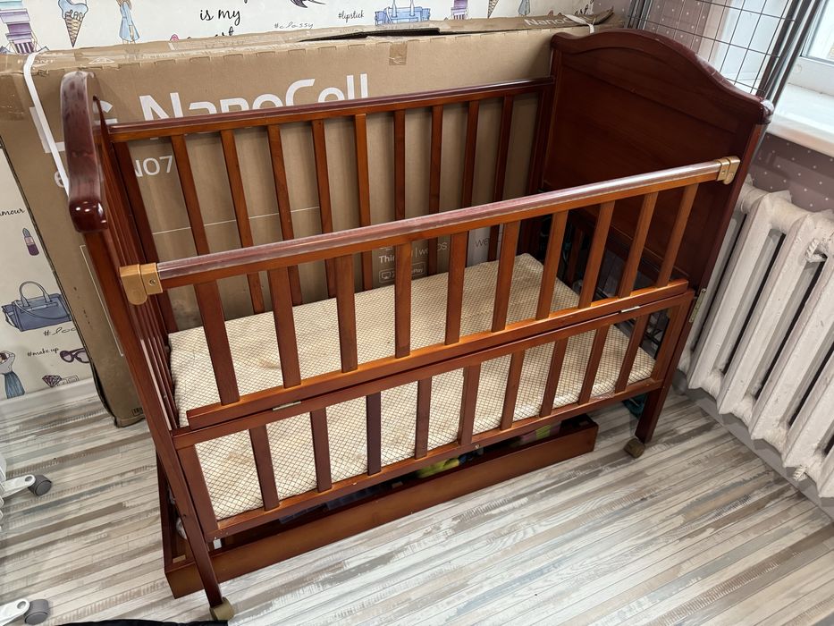 Детская кровать в хорлшем состоянии