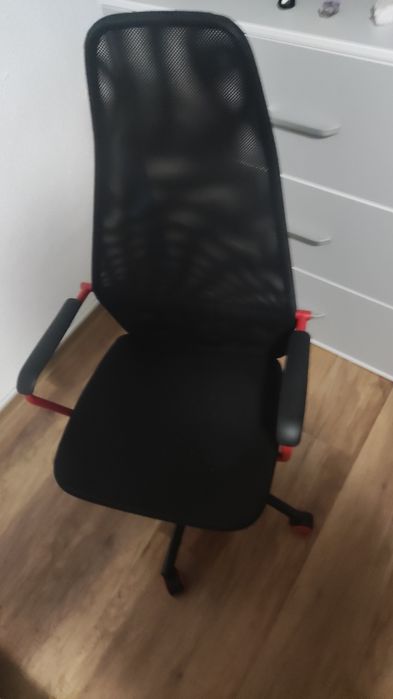 Vând scaun ikea, stare buna